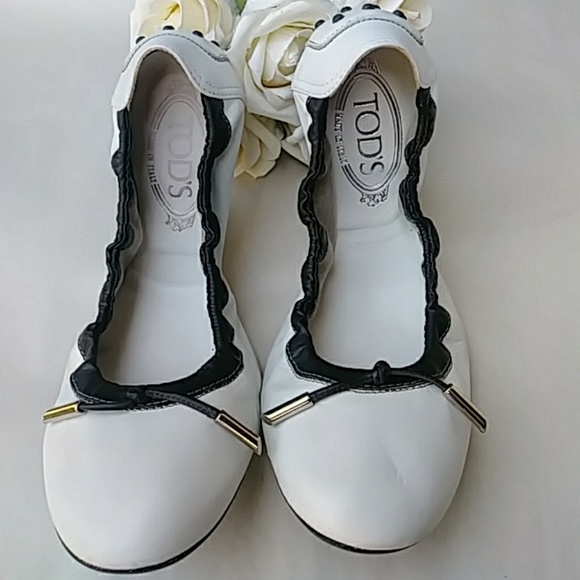 Tod's Shoes - TOD'S Ballerin Shoes - Gently Used!